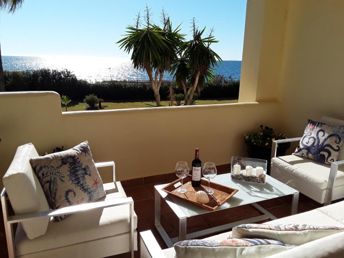 Beachfront Neptuno I, Complex,Views,Pool,Garden, Elviria Marbella Exterior photo
