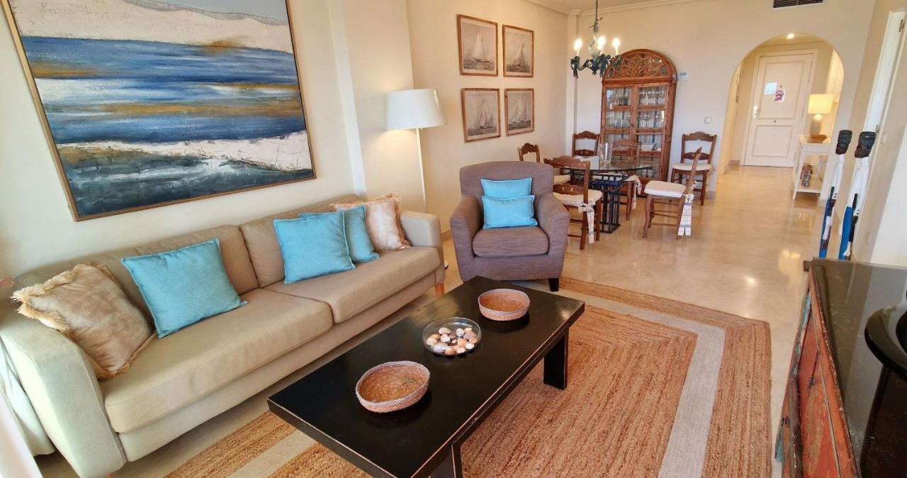 Beachfront Neptuno I, Complex,Views,Pool,Garden, Elviria Marbella Exterior photo